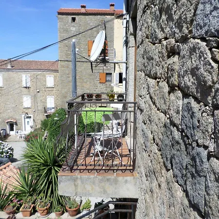 De Charme Entre Et Montagne Apartment